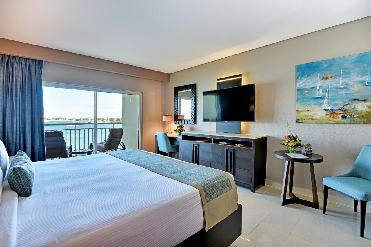 The Villas At Simpson Bay Resort Екстер'єр фото